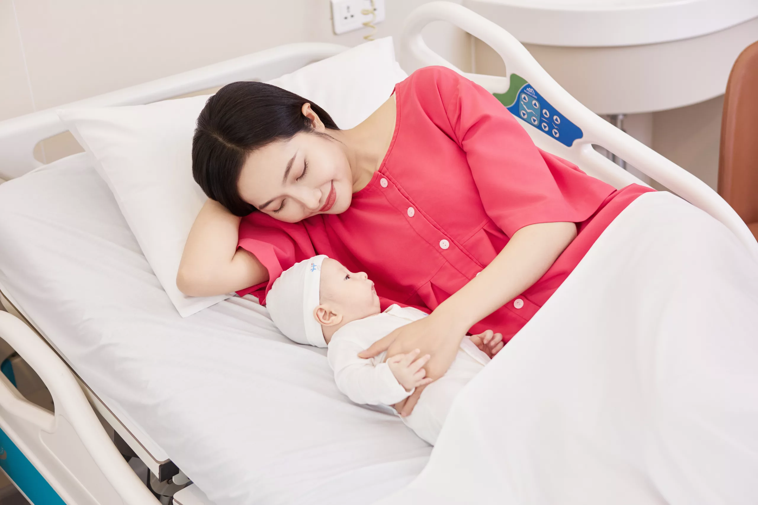 Thiếu canxi sau sinh: Top 9 dấu hiệu dễ nhận biết