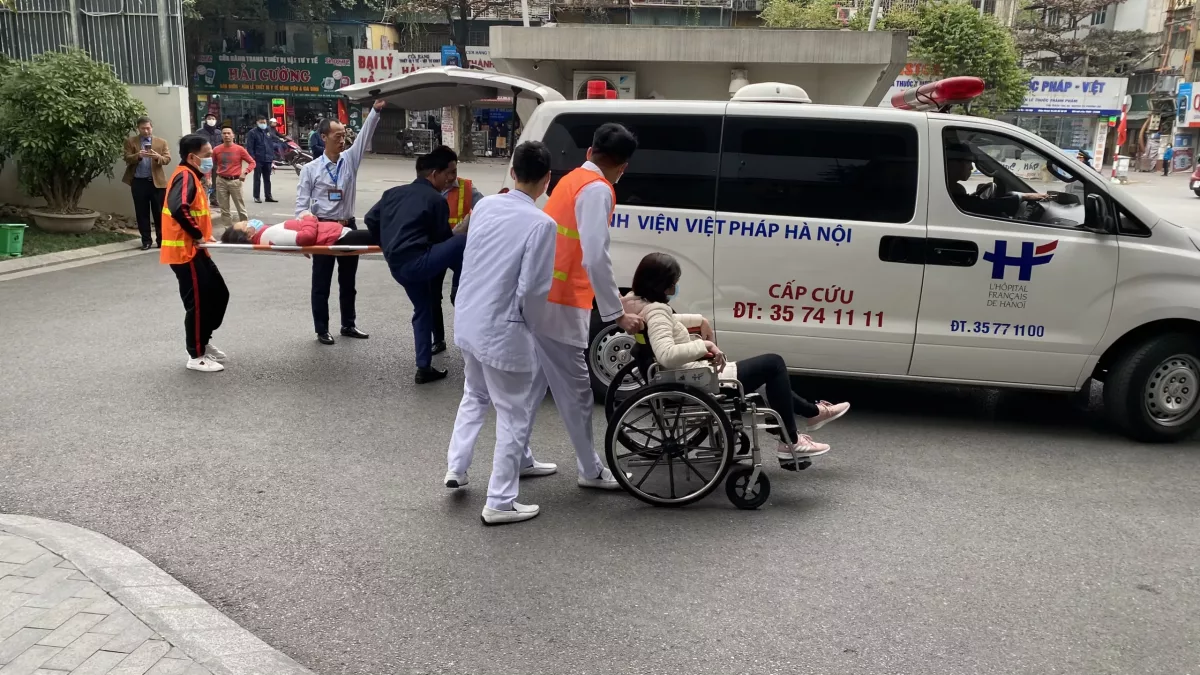 Hanoi French Hospital conducted a comprehensive fire prevention and rescue drill