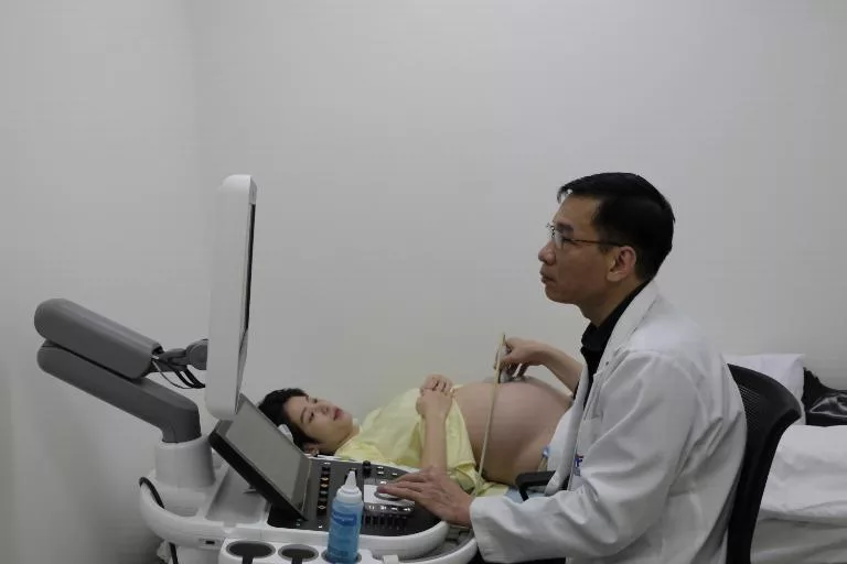 Hình ảnh siêu âm 4D có giống lúc đẻ ra không? So sánh ngay