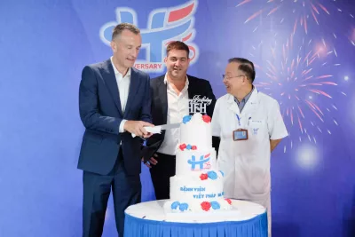 Hanoi French Hospital staff celebrated 25th Birthday