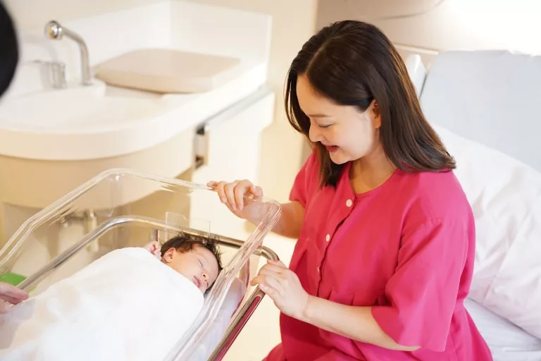 Top 8 cách kích thích phản xạ xuống sữa sau sinh
