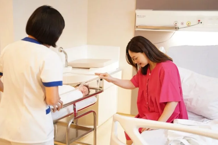 Hướng dẫn cách rặn, hít thở an toàn, đúng cách khi đẻ thường