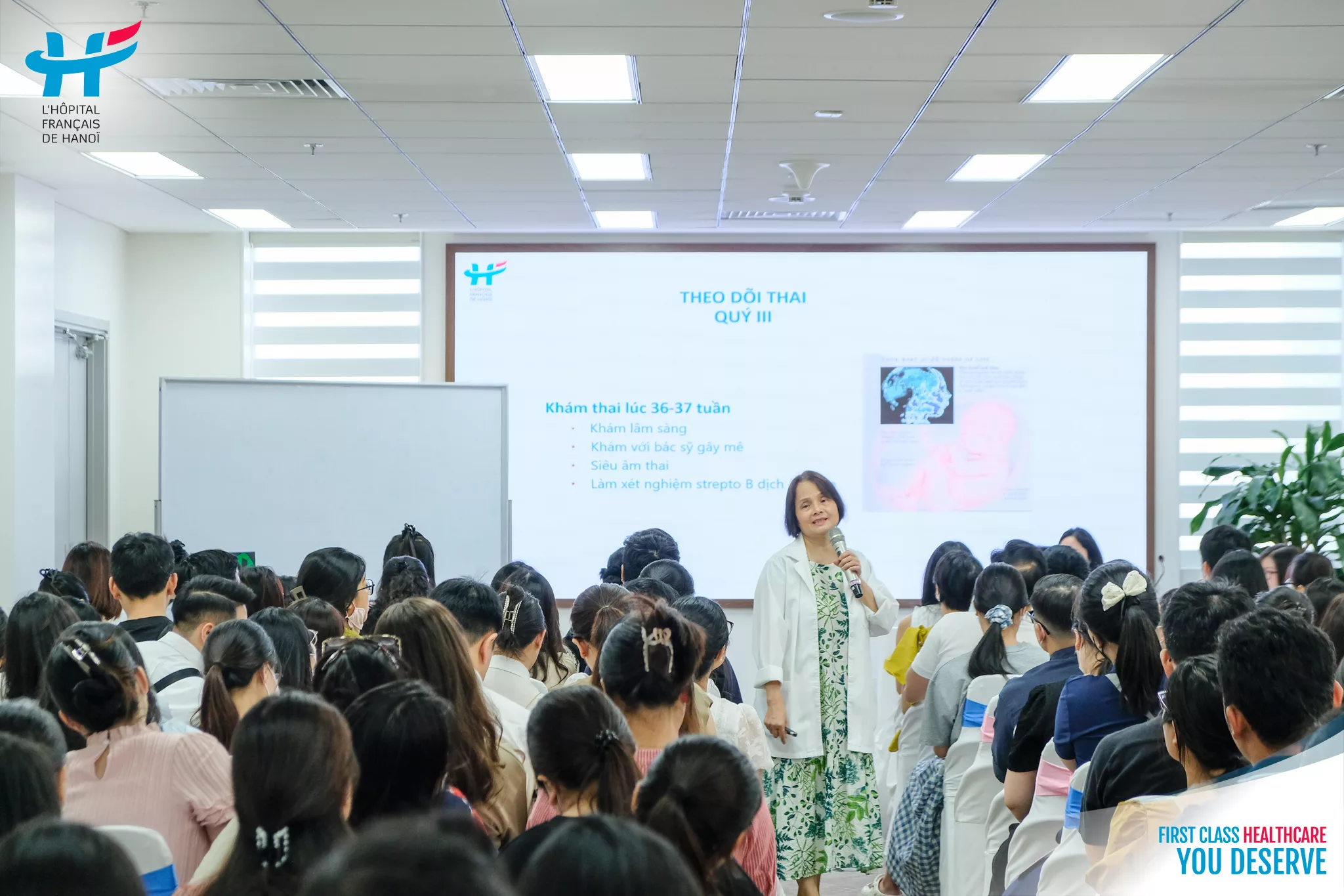 TALKSHOW “DỰ PHÒNG VÀ XỬ LÝ CÁC VẤN ĐỀ THƯỜNG GẶP Ở TRẺ SƠ SINH” THU HÚT GẦN 150 BỐ MẸ THAM DỰ