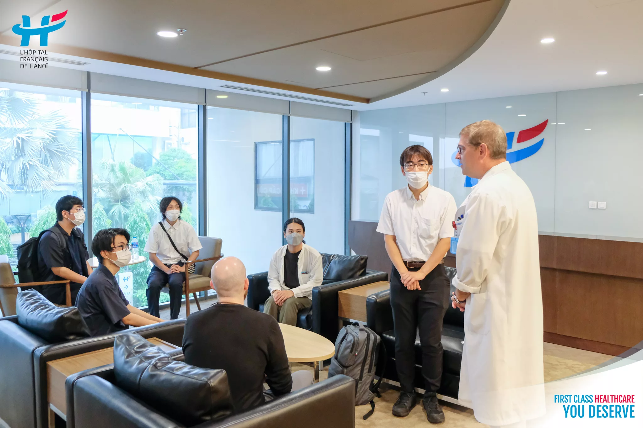 ハノイフレンチホスピタル、熊本大学医学部の学生を迎え見学プログラムを実施