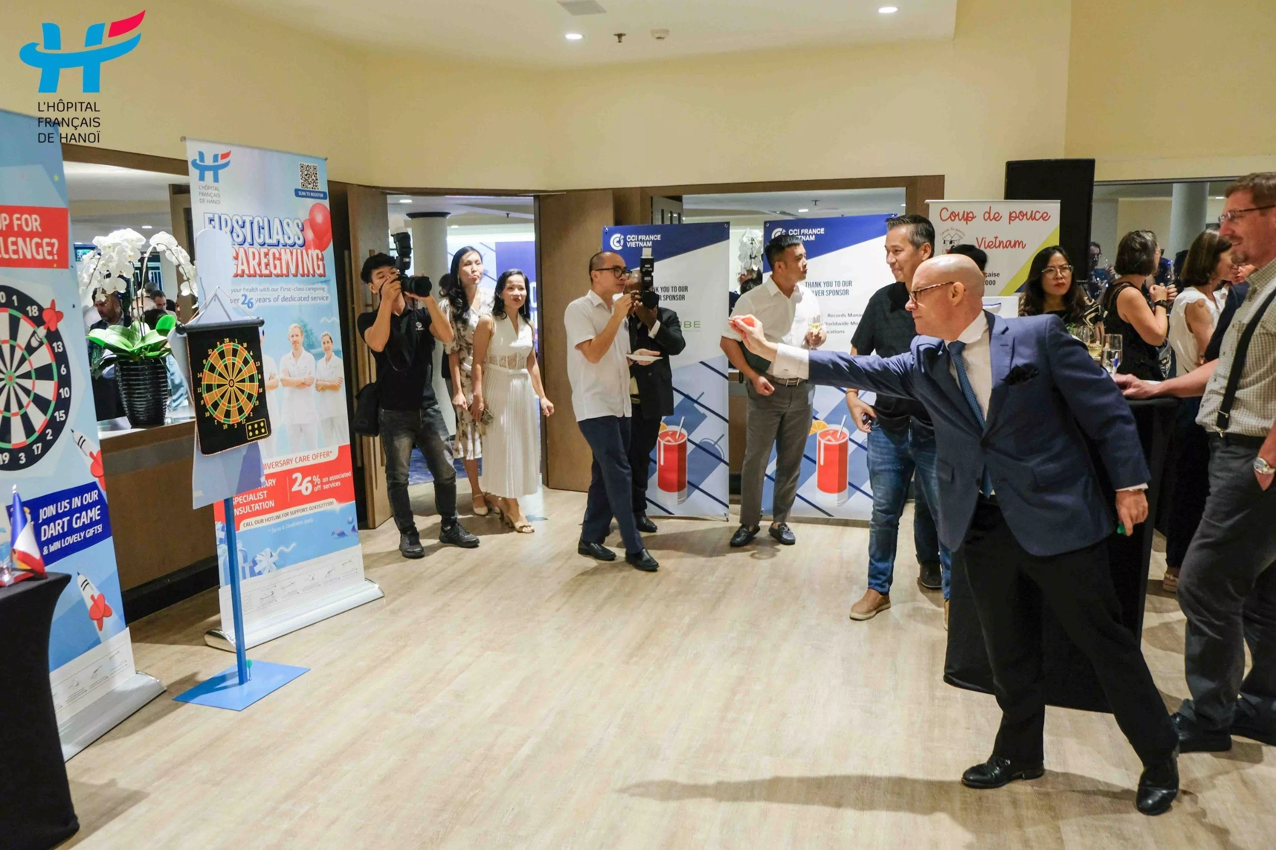 Hanoi French Hospital connects with expat community at CCIFV&#8217;s Back-to-School Cocktail Event