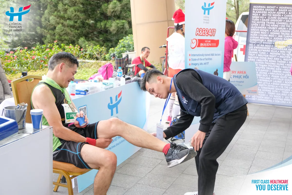 BỆNH VIỆN VIỆT PHÁP HÀ NỘI ĐỒNG HÀNH CÙNG GIẢI CHẠY BÁN MARATHON SÔNG HỒNG LẦN THỨ 15