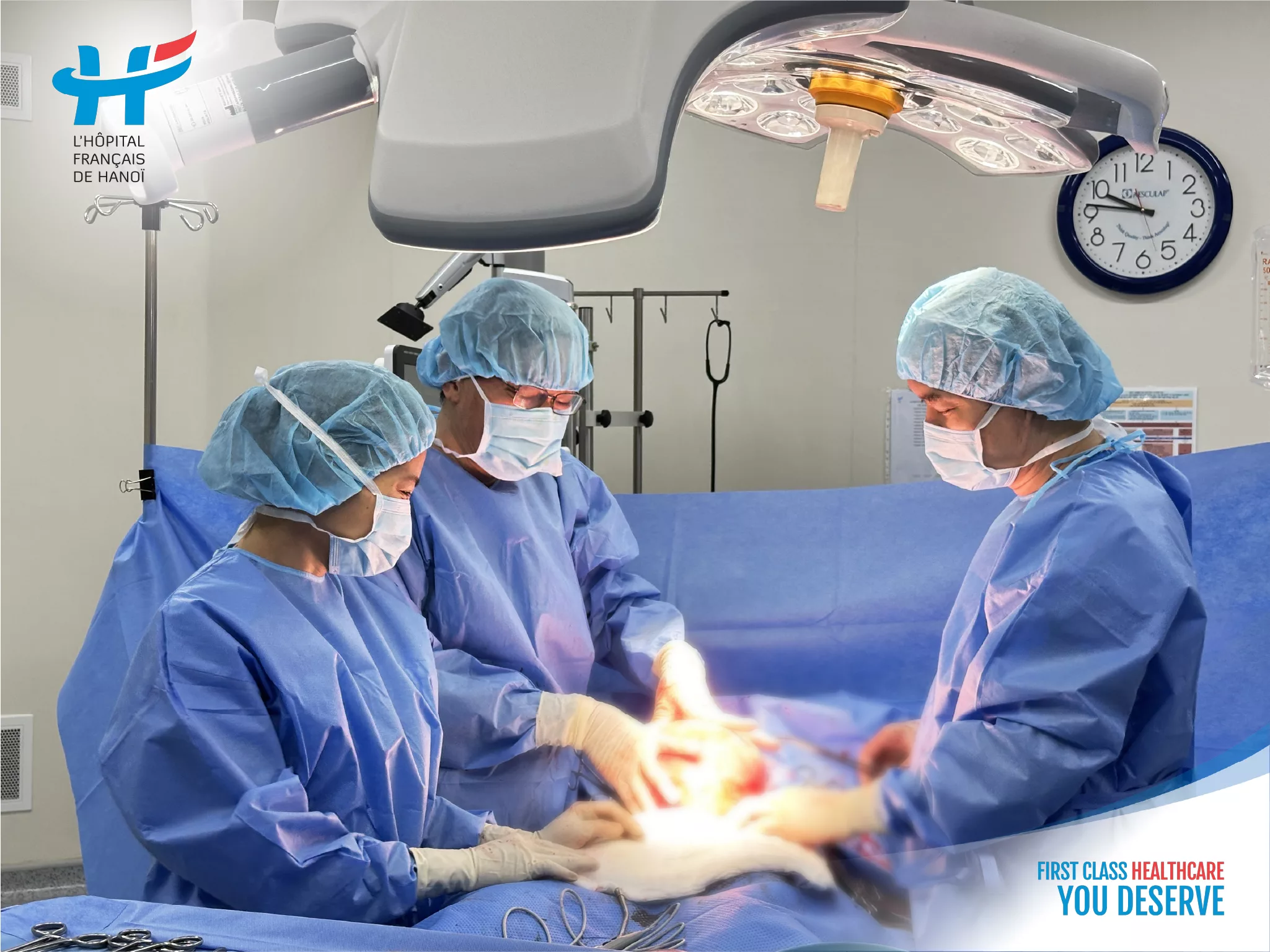 Phẫu thuật thành công khối u xơ tử cung nặng 3,4kg ở bệnh nhân 50 tuổi