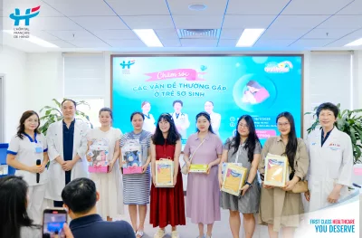 TALKSHOW “CHĂM SÓC CÁC VẤN ĐỀ THƯỜNG GẶP Ở TRẺ SƠ SINH” – CÙNG CHA MẸ VỮNG TIN ĐỒNG HÀNH TRONG NHỮNG NGÀY ĐẦU ĐỜI CỦA BÉ