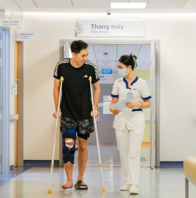 Phẫu thuật gối thành công tái tạo dây chằng chéo và sụn chêm cho vận động viên